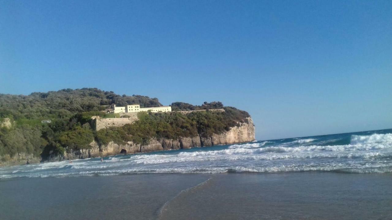 L'Ancorotto Azzurro Apartment Gaeta Luaran gambar